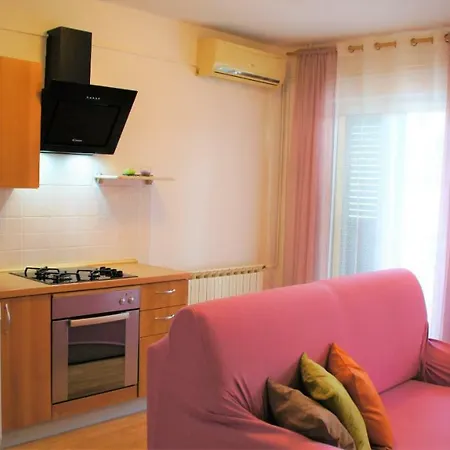 Nena Apartment Murter